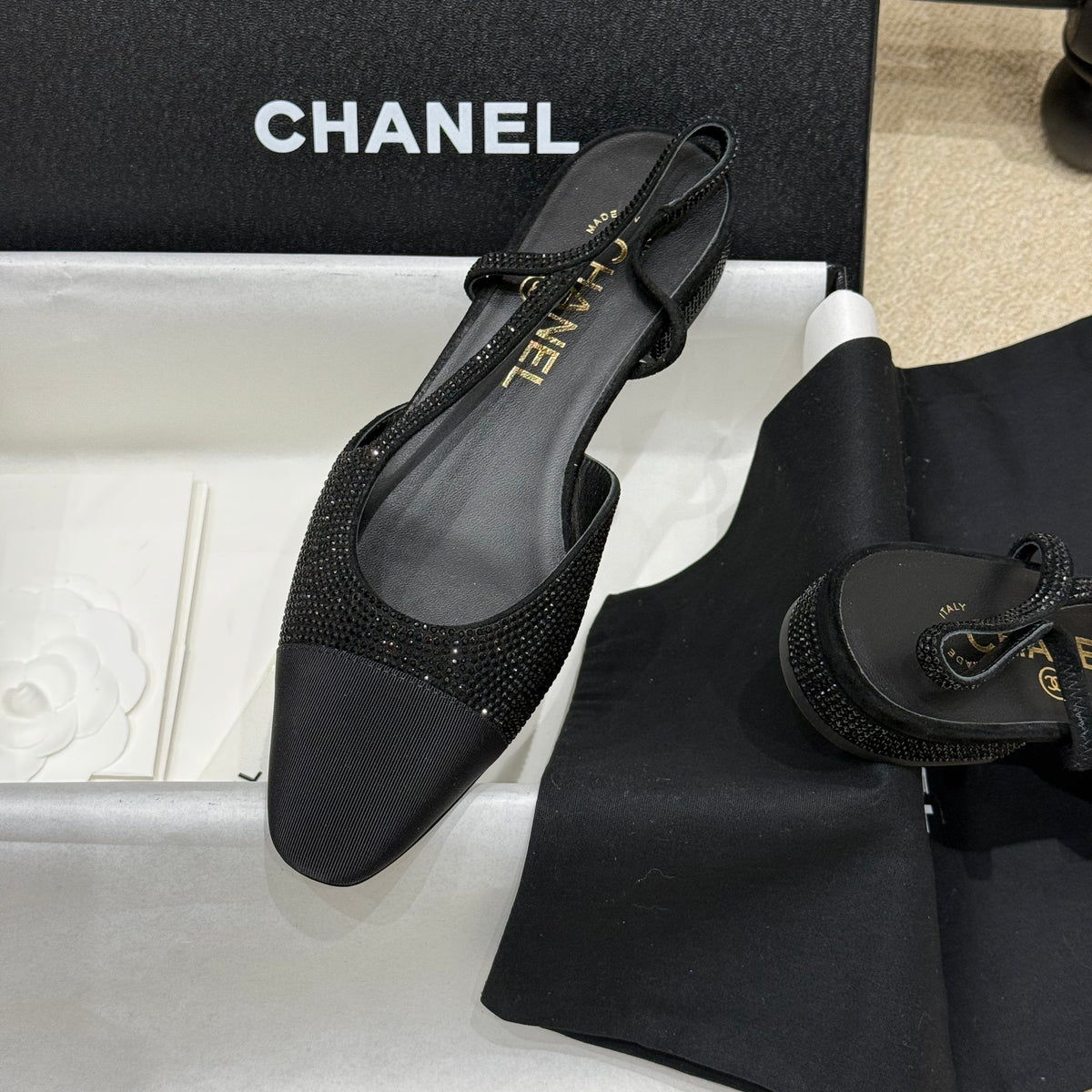 CC SLINGBACK PUMPS