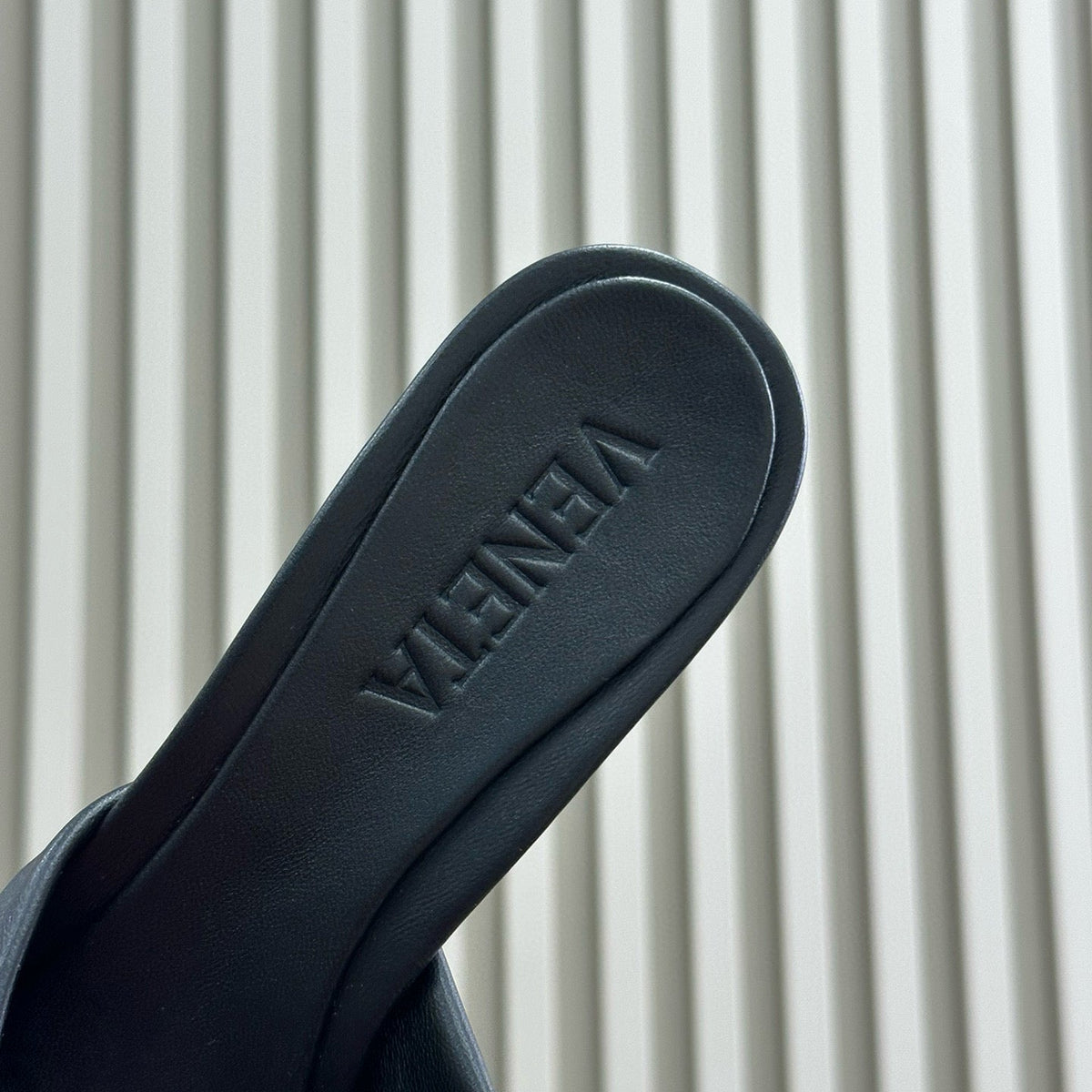 BV BLINK MULE
