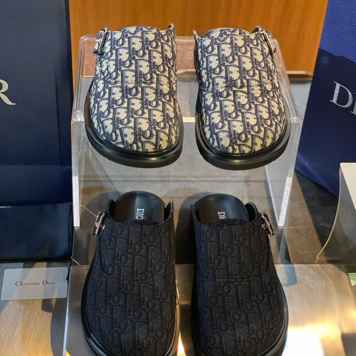 CD AQUA MULES