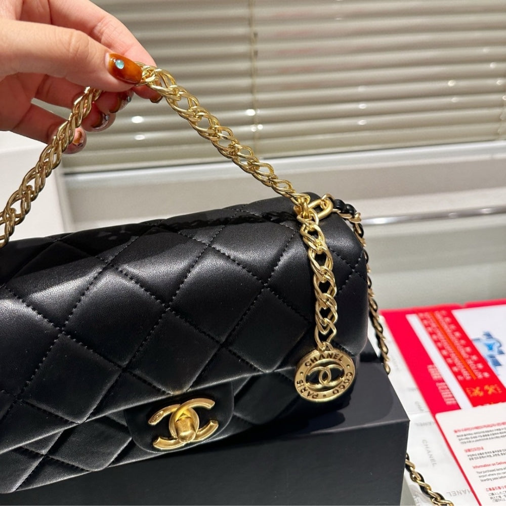 CC SMALL FLAP BAG WITH CHAIN BLACK 20CM
