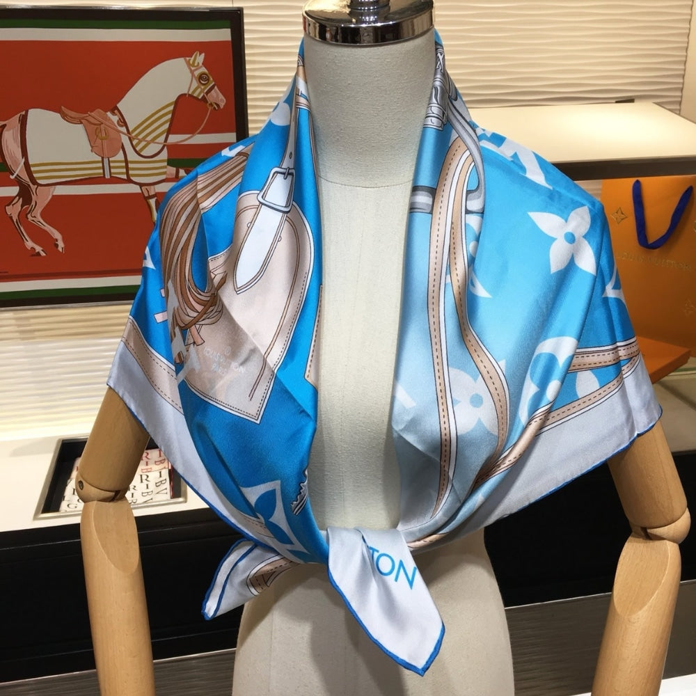 LV MONOGRAM GRADIENT SQUARE SCARF IN BLUE 90CM M76777