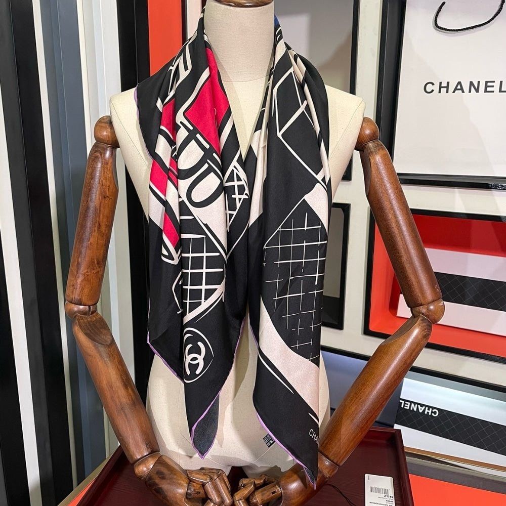 CC LUGGAGE PRINT SILK SCARF BLACK 90CM