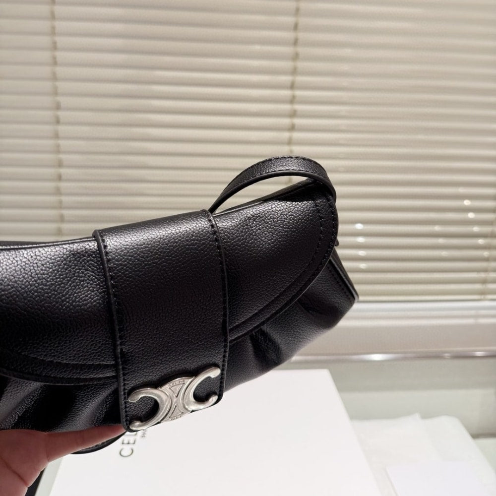 CELINE TEEN POLLY BAG IN BLACK 30CM 119883DPJ 38OG