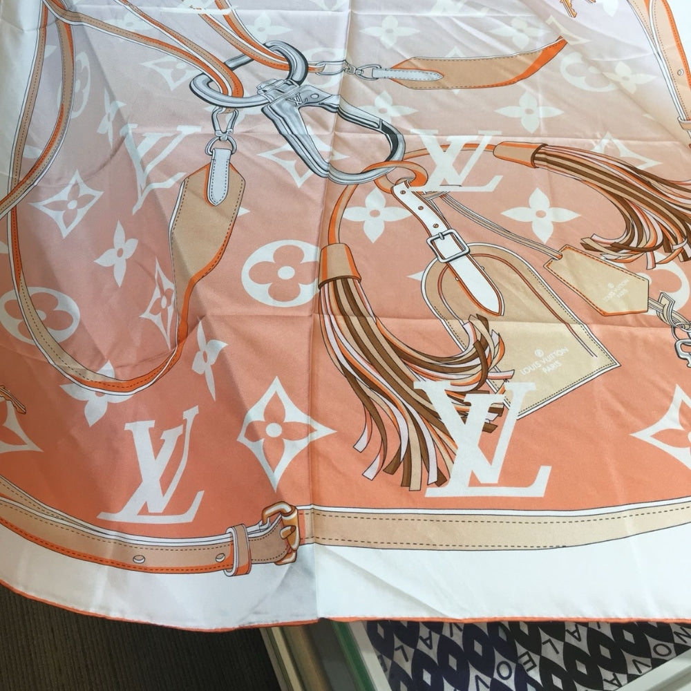 LV MONOGRAM GRADIENT SQUARE SCARF IN BRUME 90CM M76776
