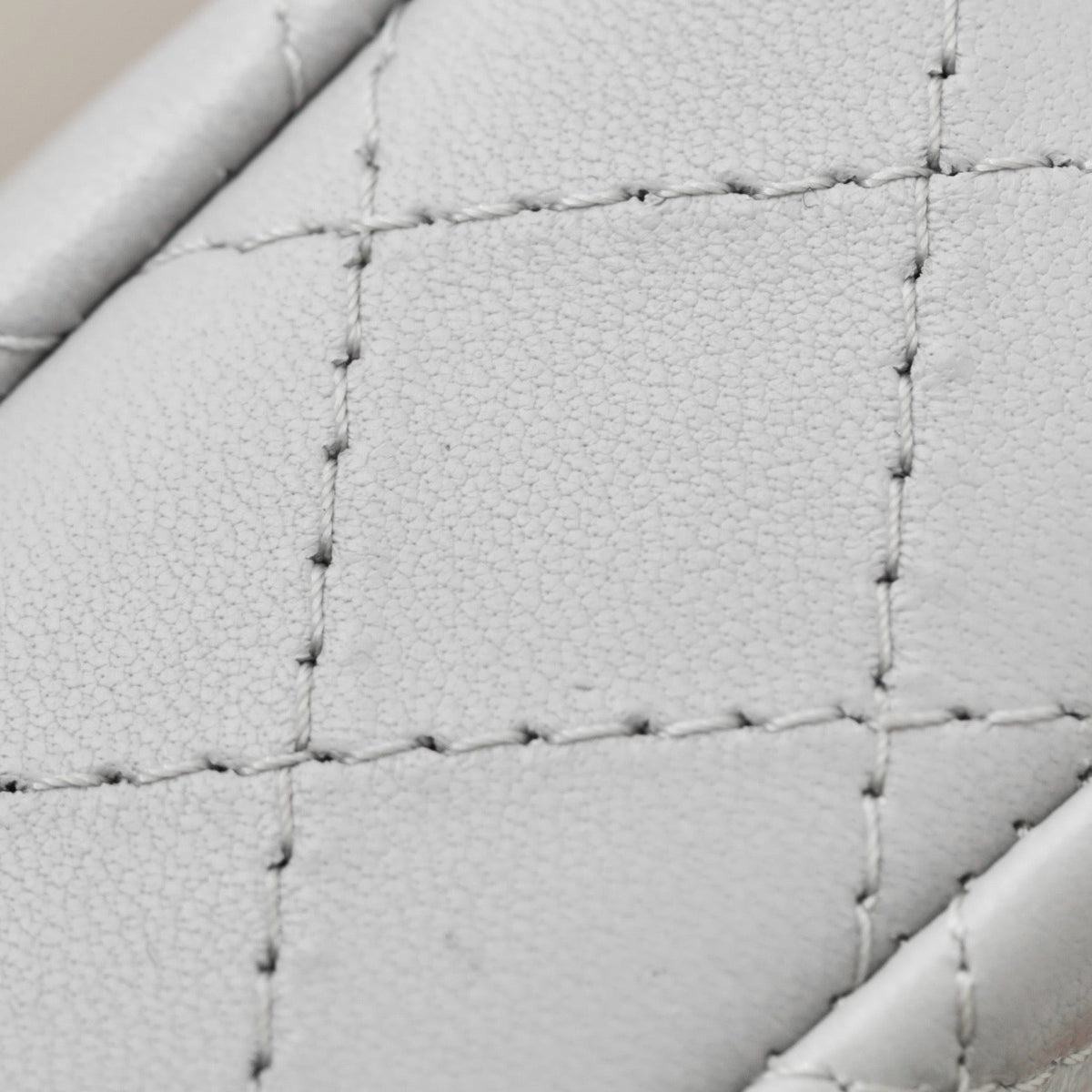 CC 25A MINI CLASSIC FLAP BAG