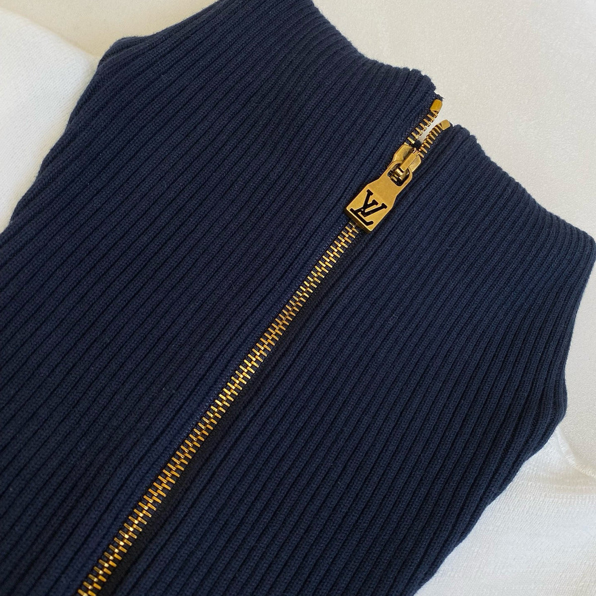 LOU ZIP JUMPER