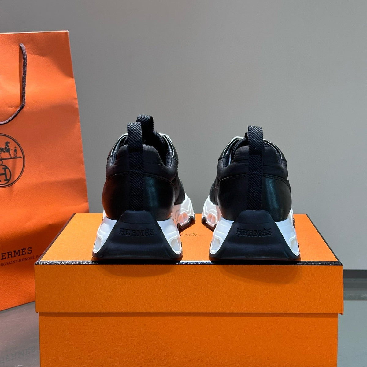 HERM IMPULSE SNEAKER