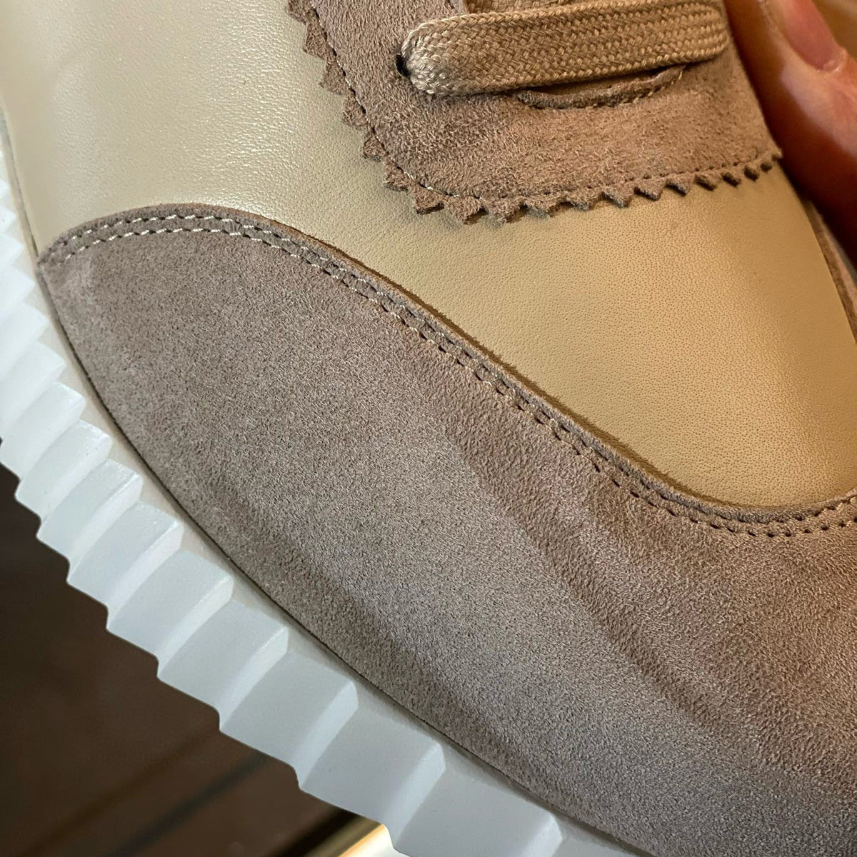 HERM BOUNCING SNEAKERS