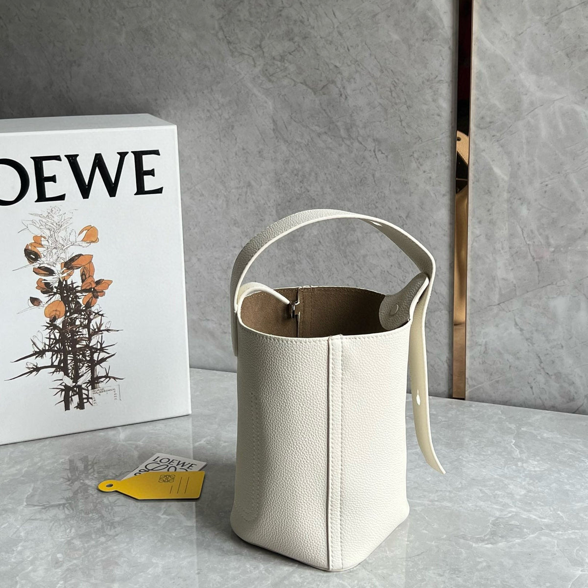 LOEW MINI PEBBLE BUCKET BAG