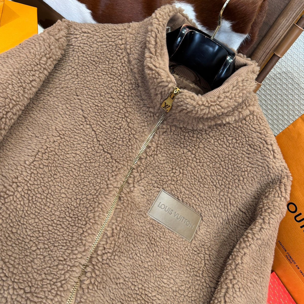 LOU ZIP FLEECE JACKET