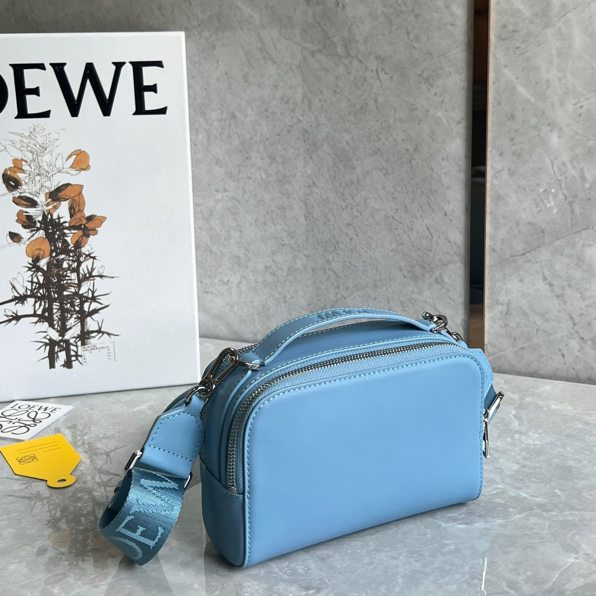 LOEW MINI CAMERA CROSSBODY BAG