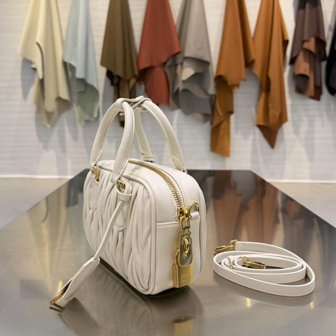MIU M ARCADIE MATELASSE BAG