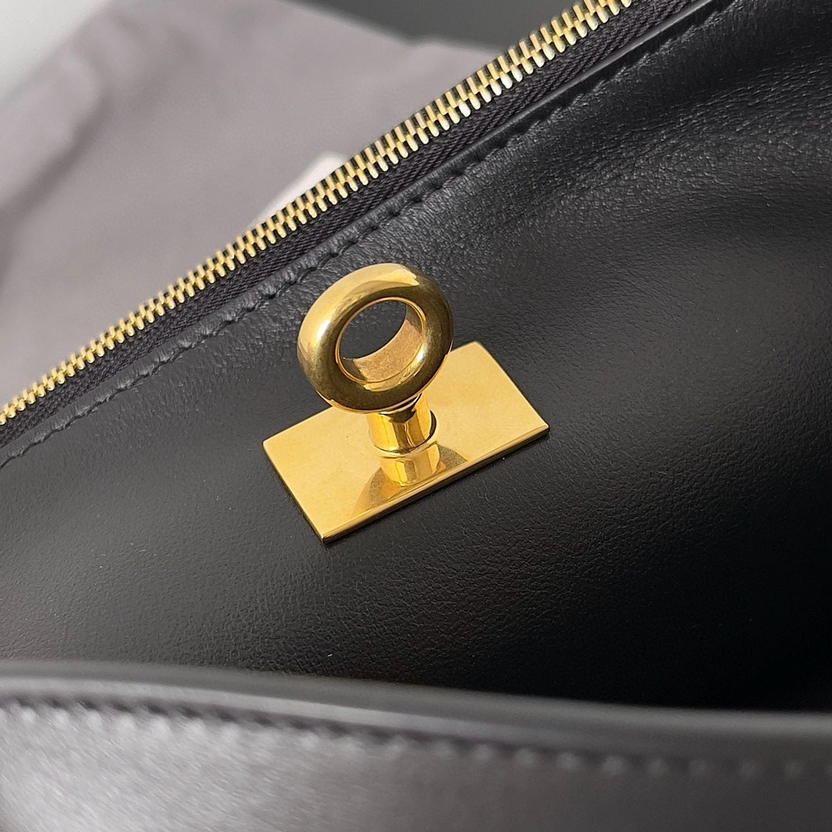 BAL RODEO SLING BAG