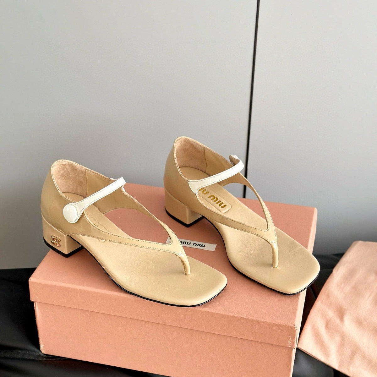 MIU M THONG SANDALS