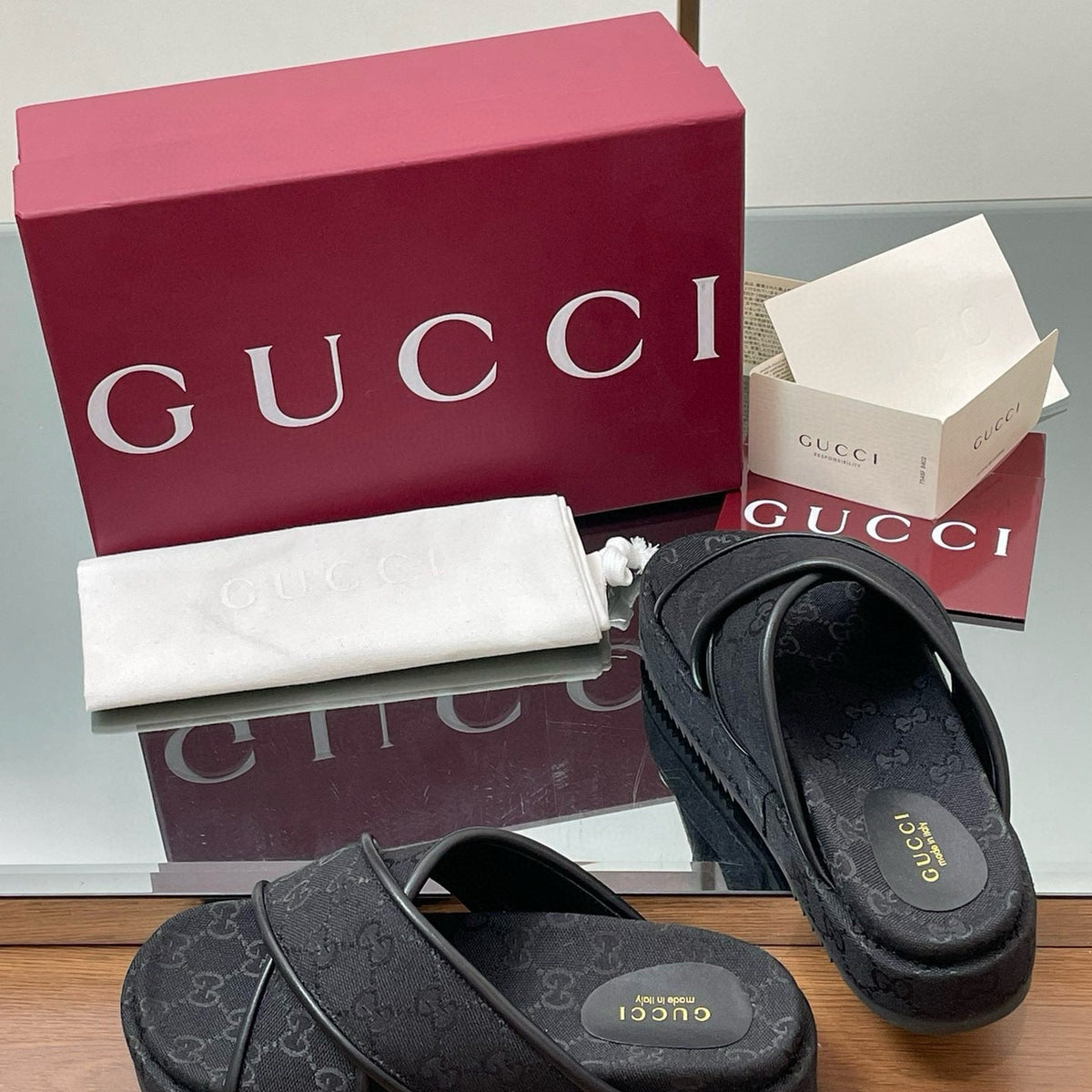 GG SANDALS