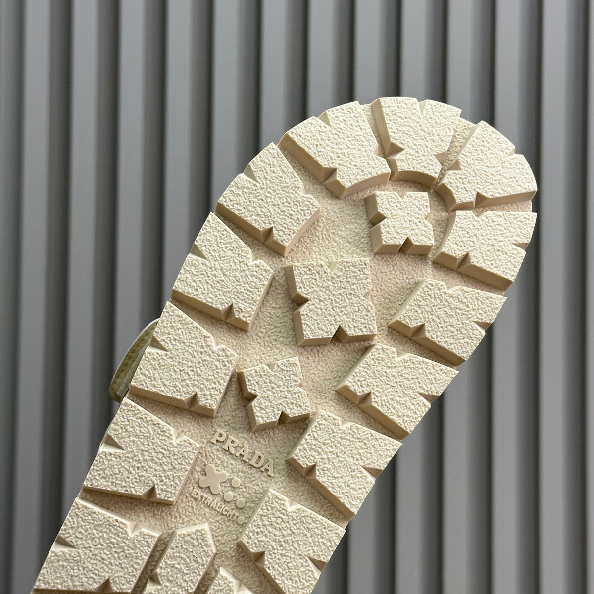 PD NAPPA LEATHER SLIDES