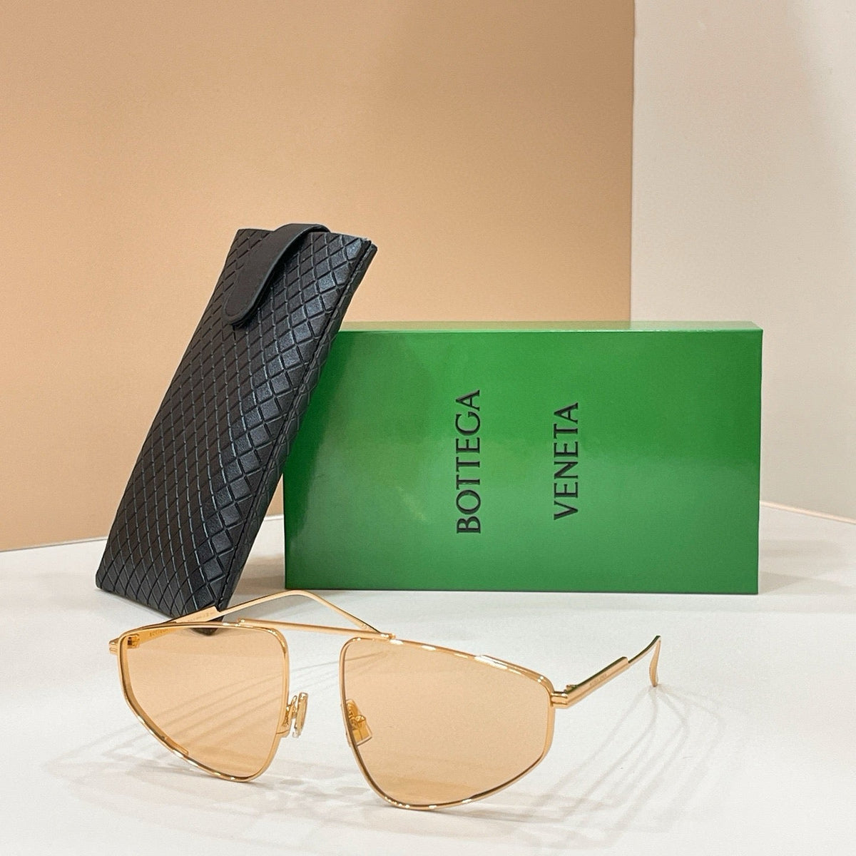 BOTT V SUNGLASSES