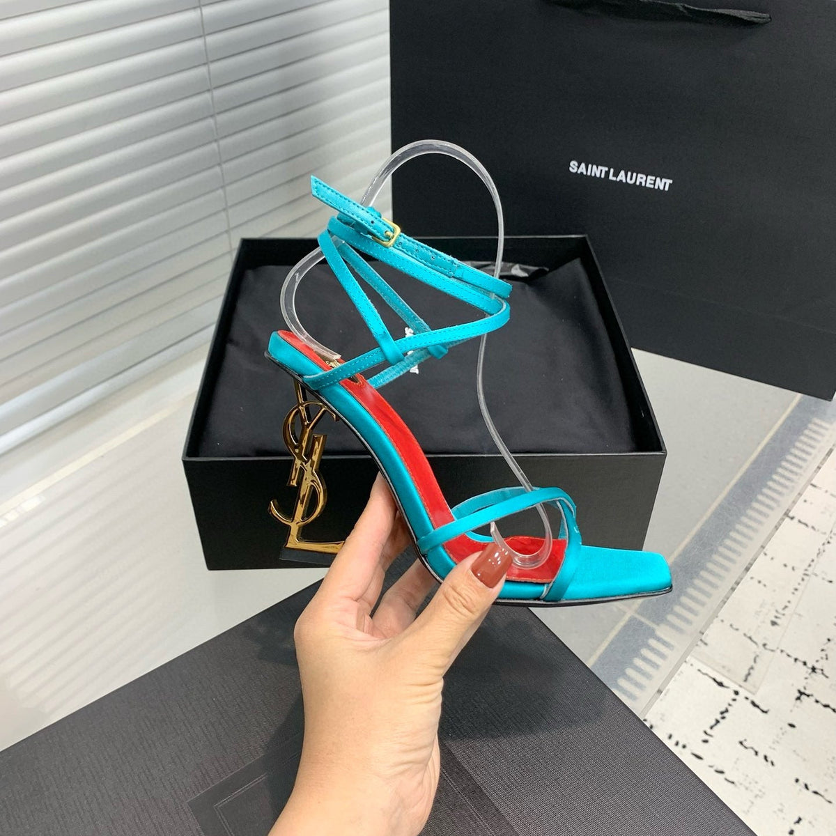 SL HEELS