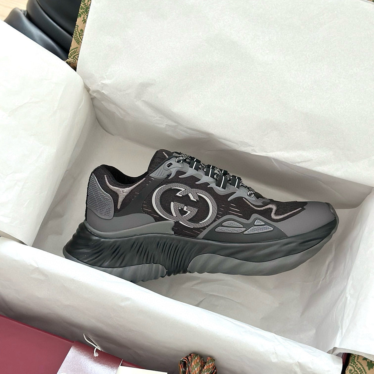 GG RIPPLE TRAINERS
