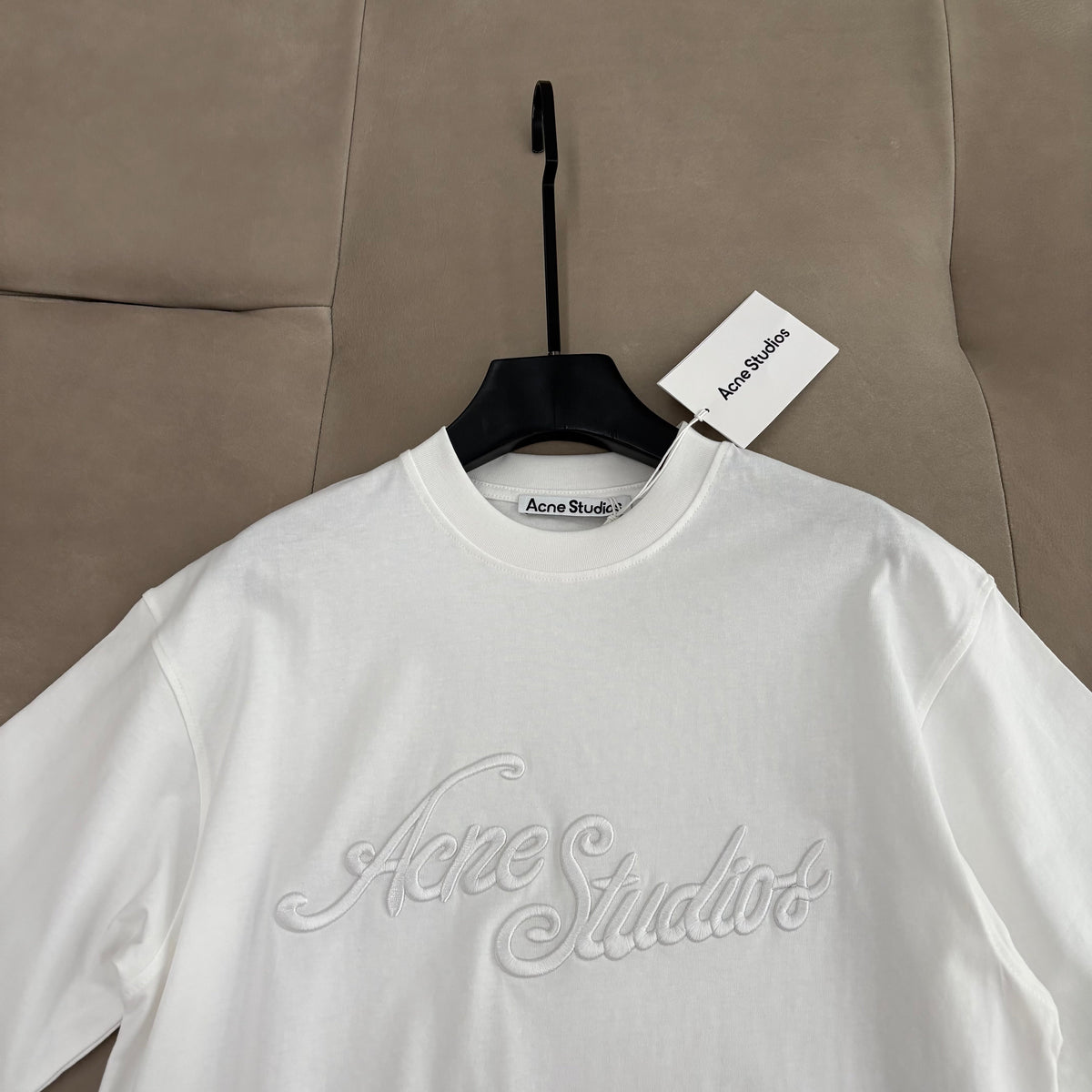 ACNE T-SHIRT