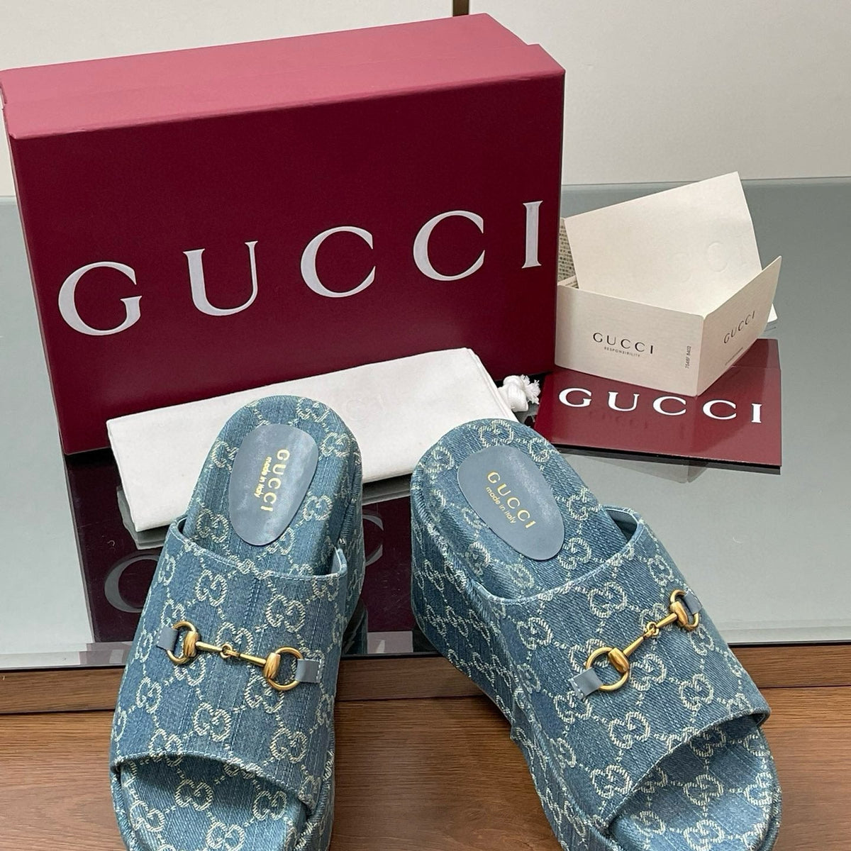 GG WEDGE SANDALS