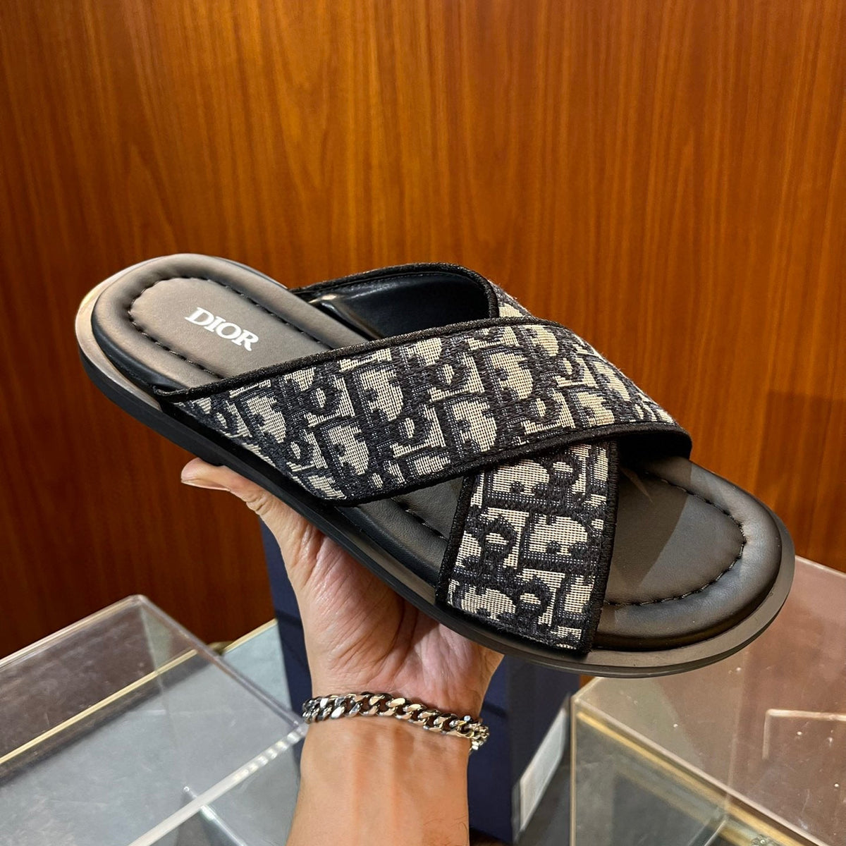 CD ALIAS SANDALS