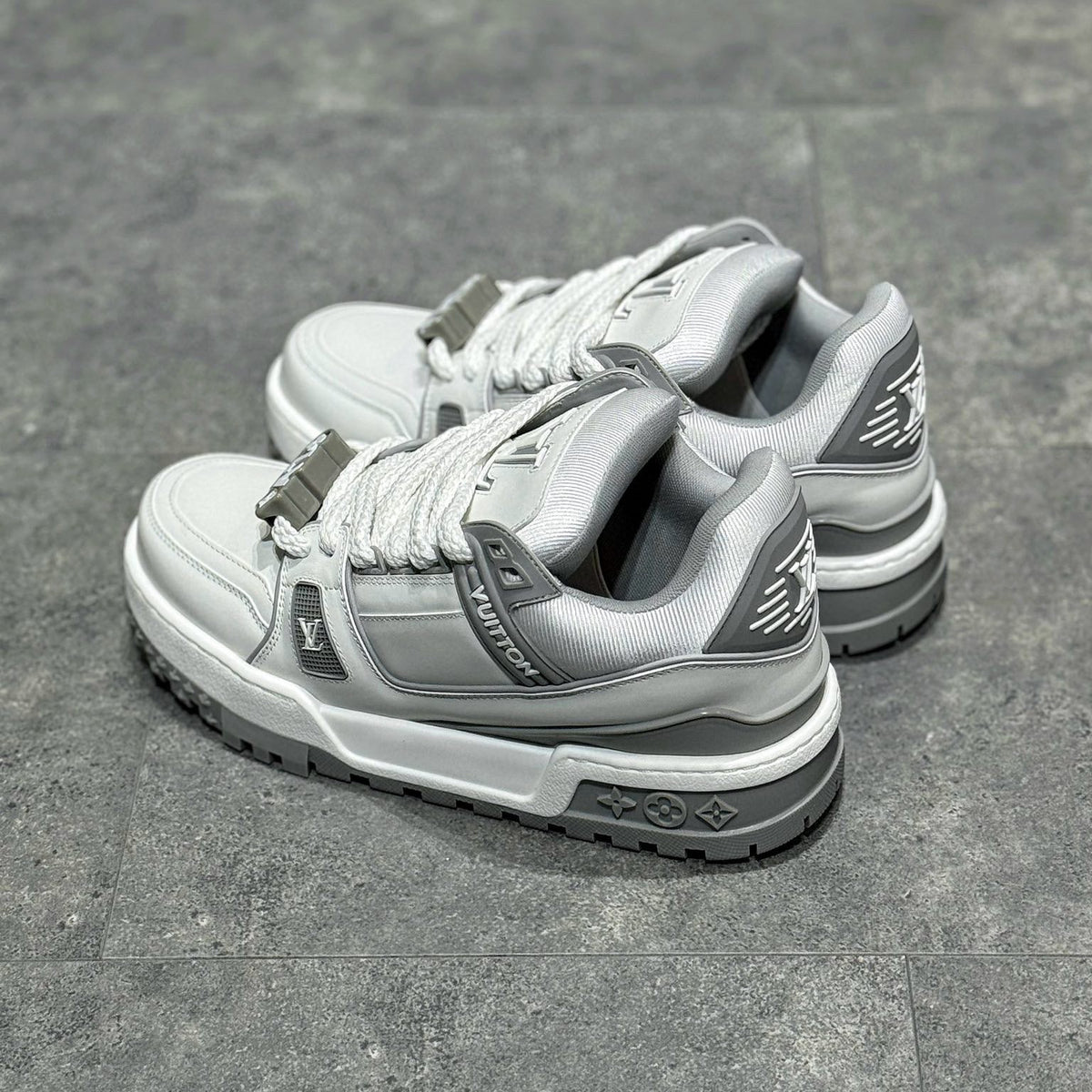 LOU TRAINERS