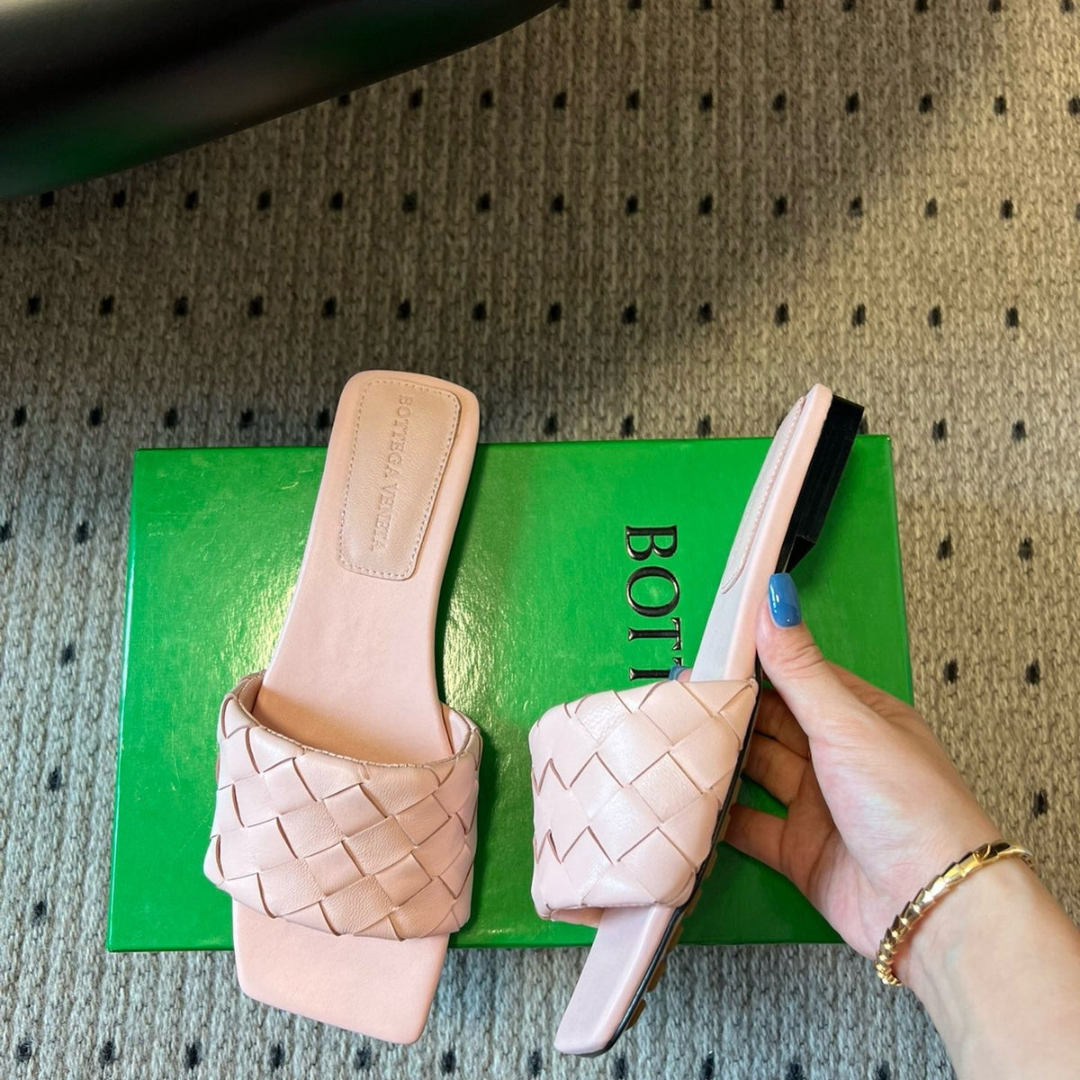 BOTT V SANDALS