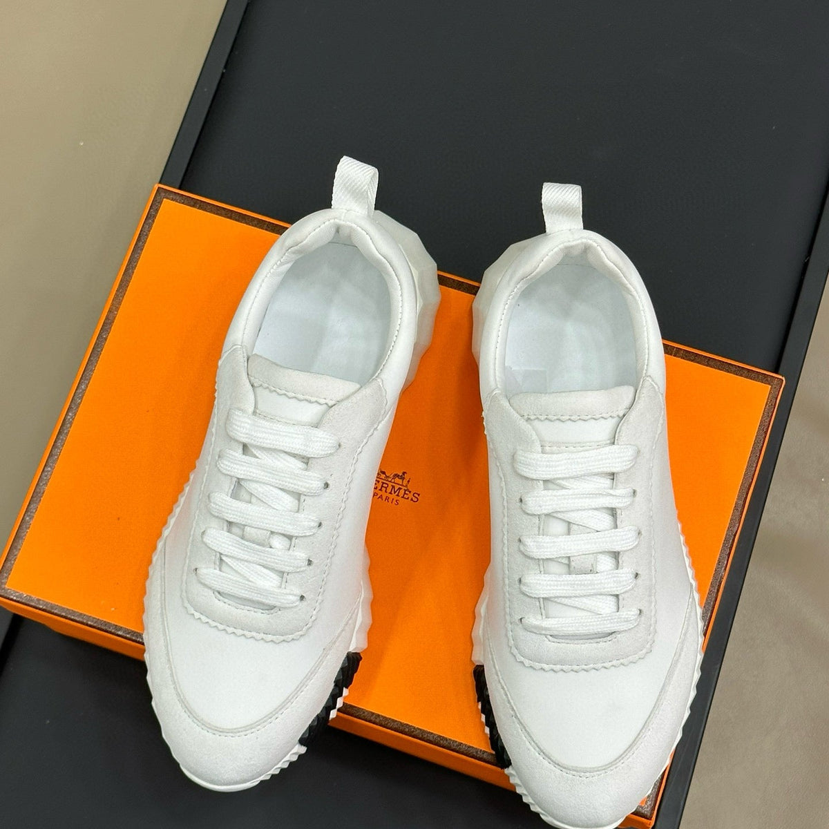 HERM BOUNCING SNEAKER