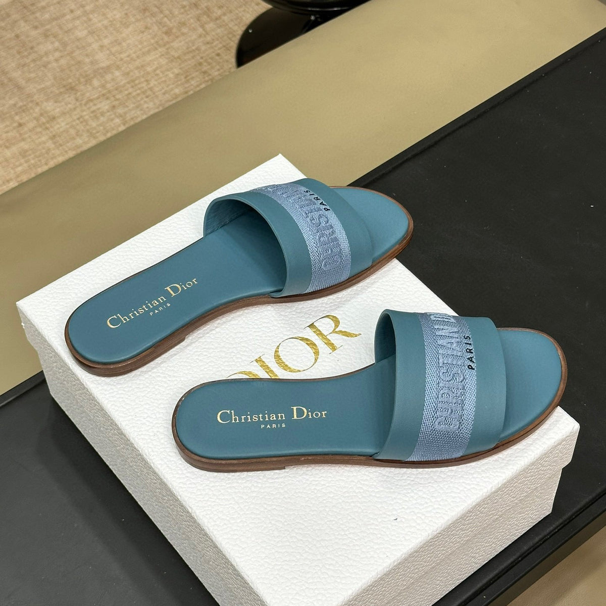 CD DWAY SLIDES