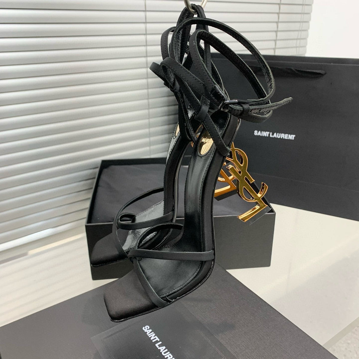 SL HEELS