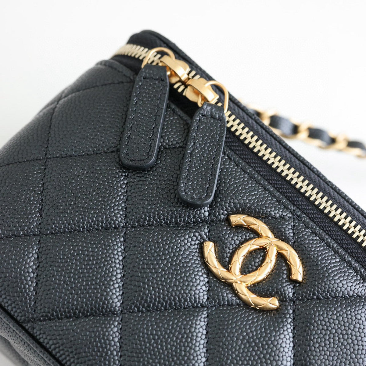 CC 24S VANITY BAG