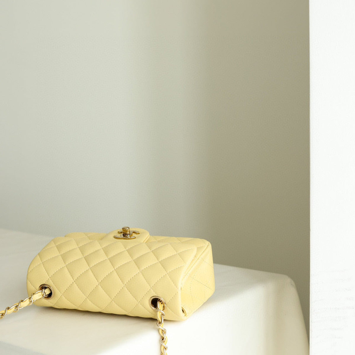 CC CLASSIC FLAP MINI BAG