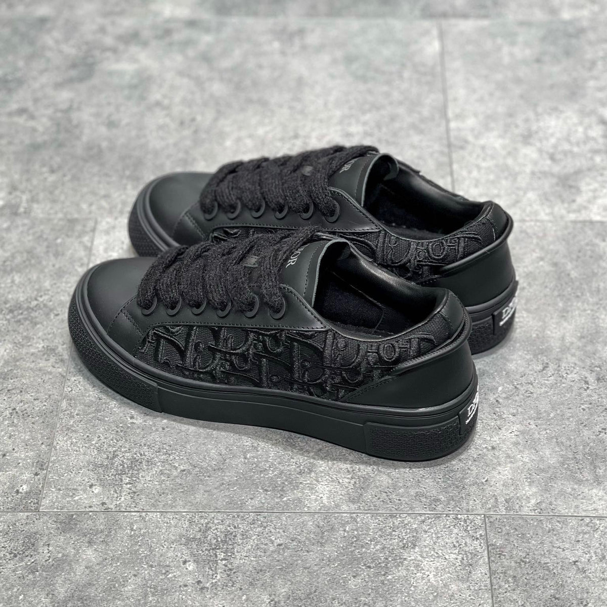 CD B33 SNEAKER
