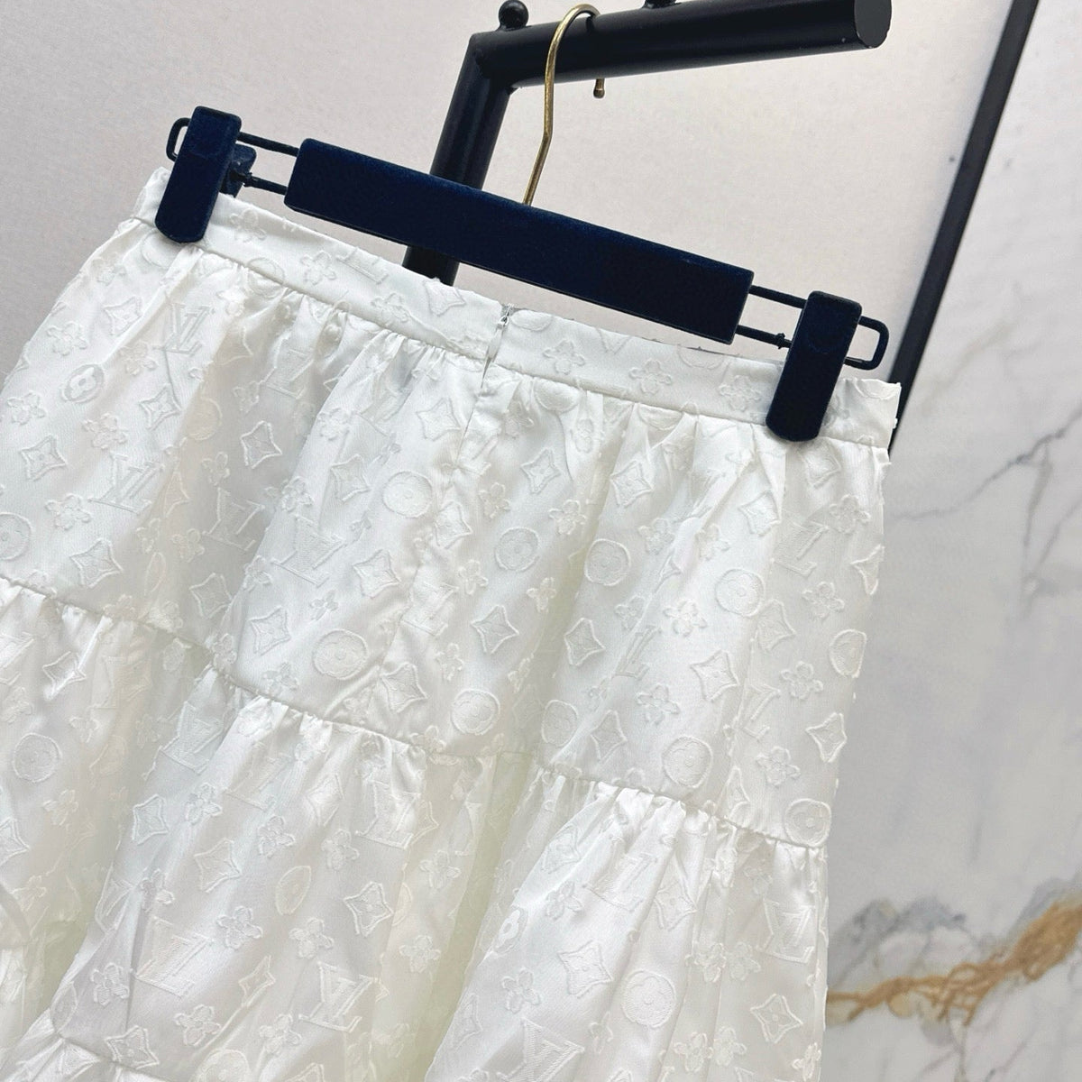 LOU SKIRT