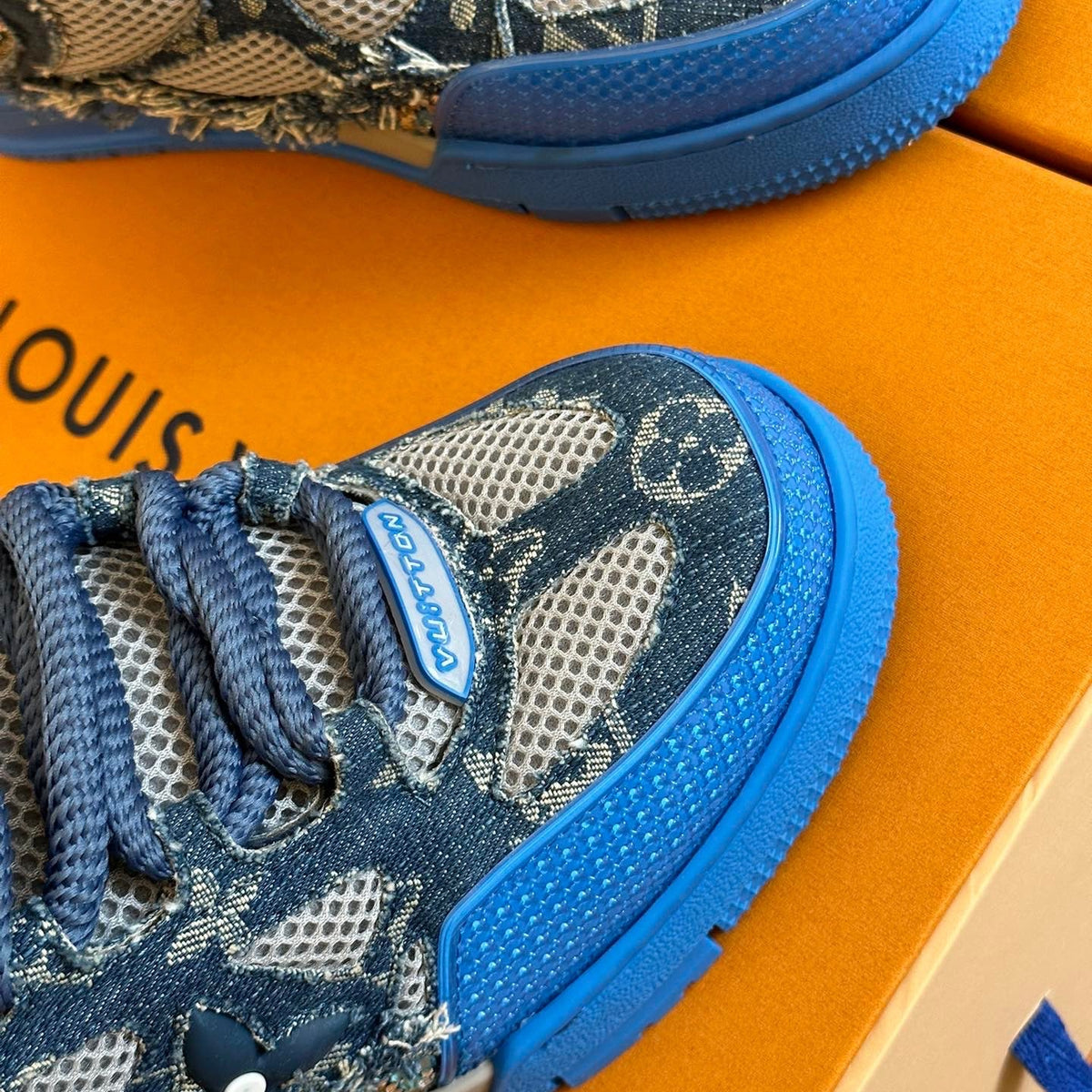 LOU TRAINERS