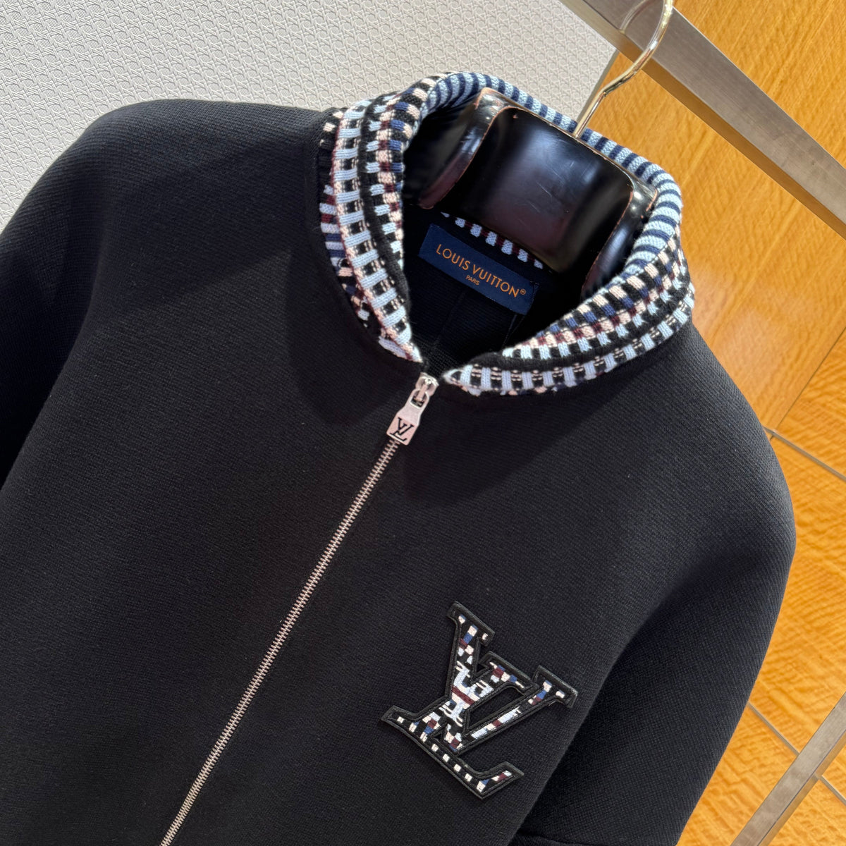 LOU ZIP SWEATSHIRT