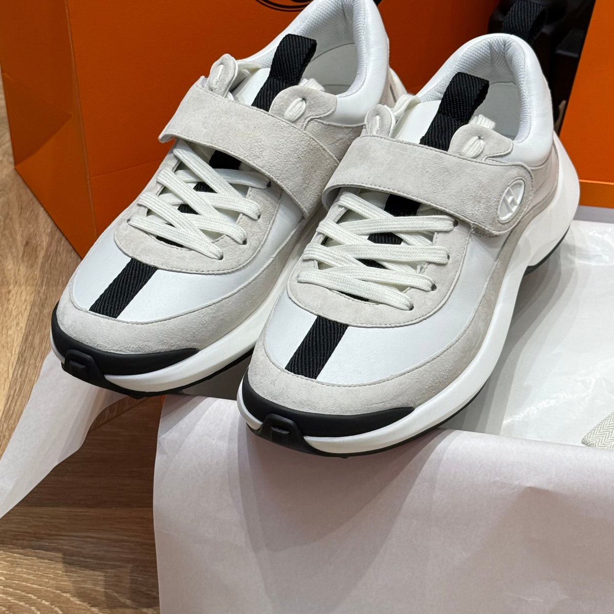 HERM LOOP SNEAKER