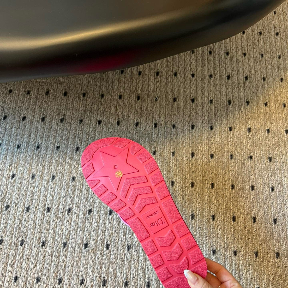 CD THONG SANDAL