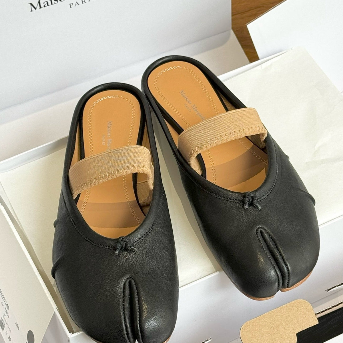MAISON M TABI BALLET FLATS