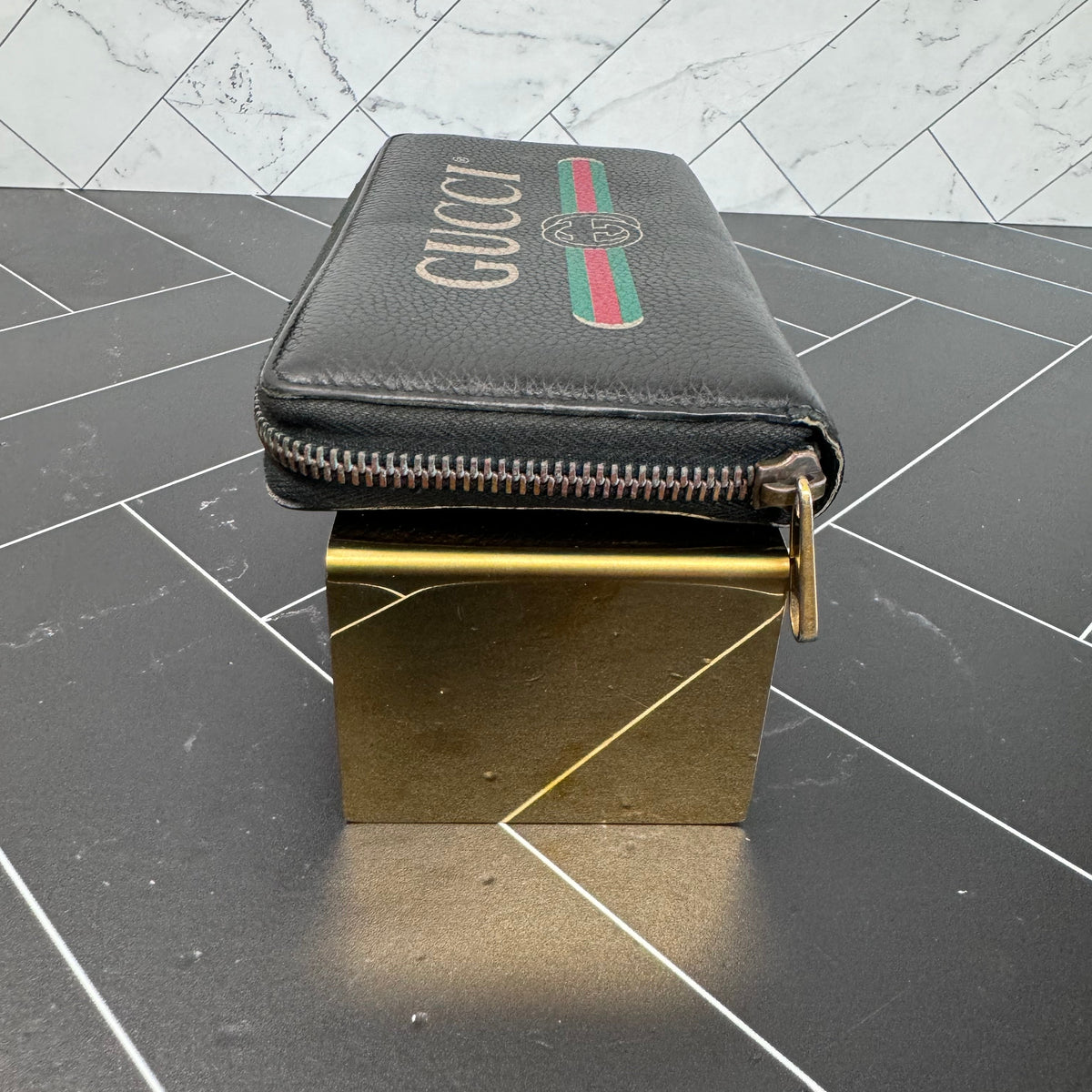 Gucci Black Leather Logo Zippy Wallet
