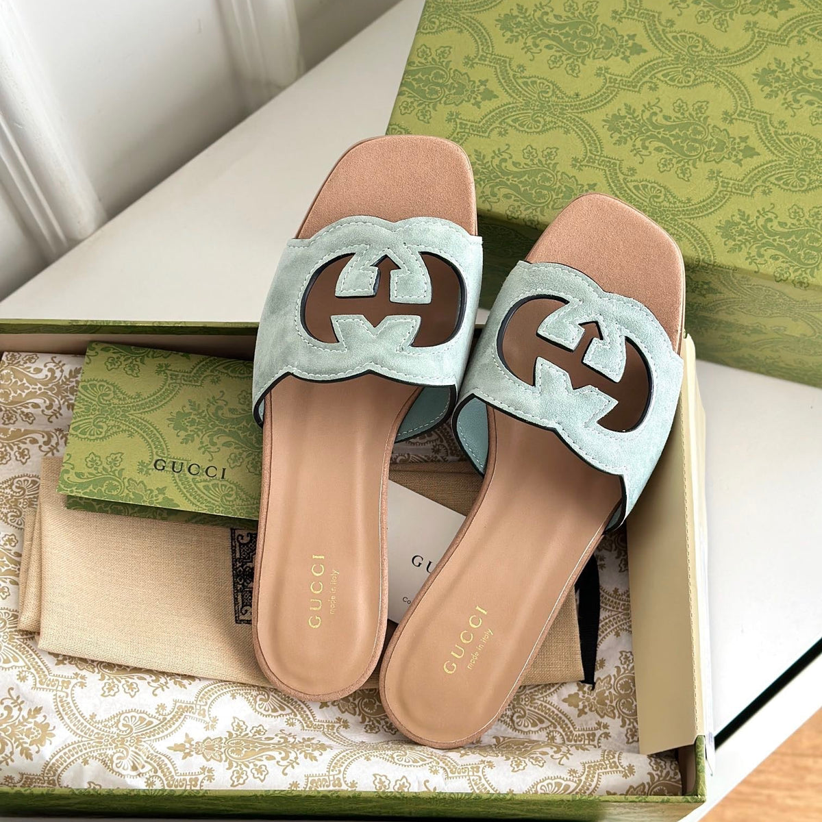 GG CUT OUT SANDALS