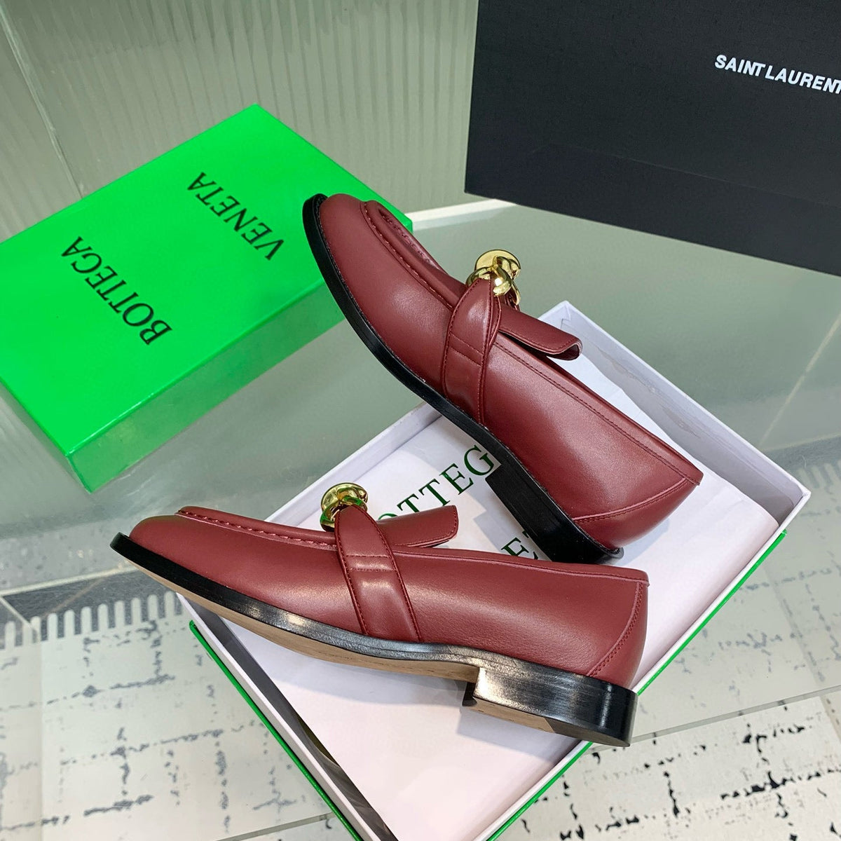 BOTT LOAFERS