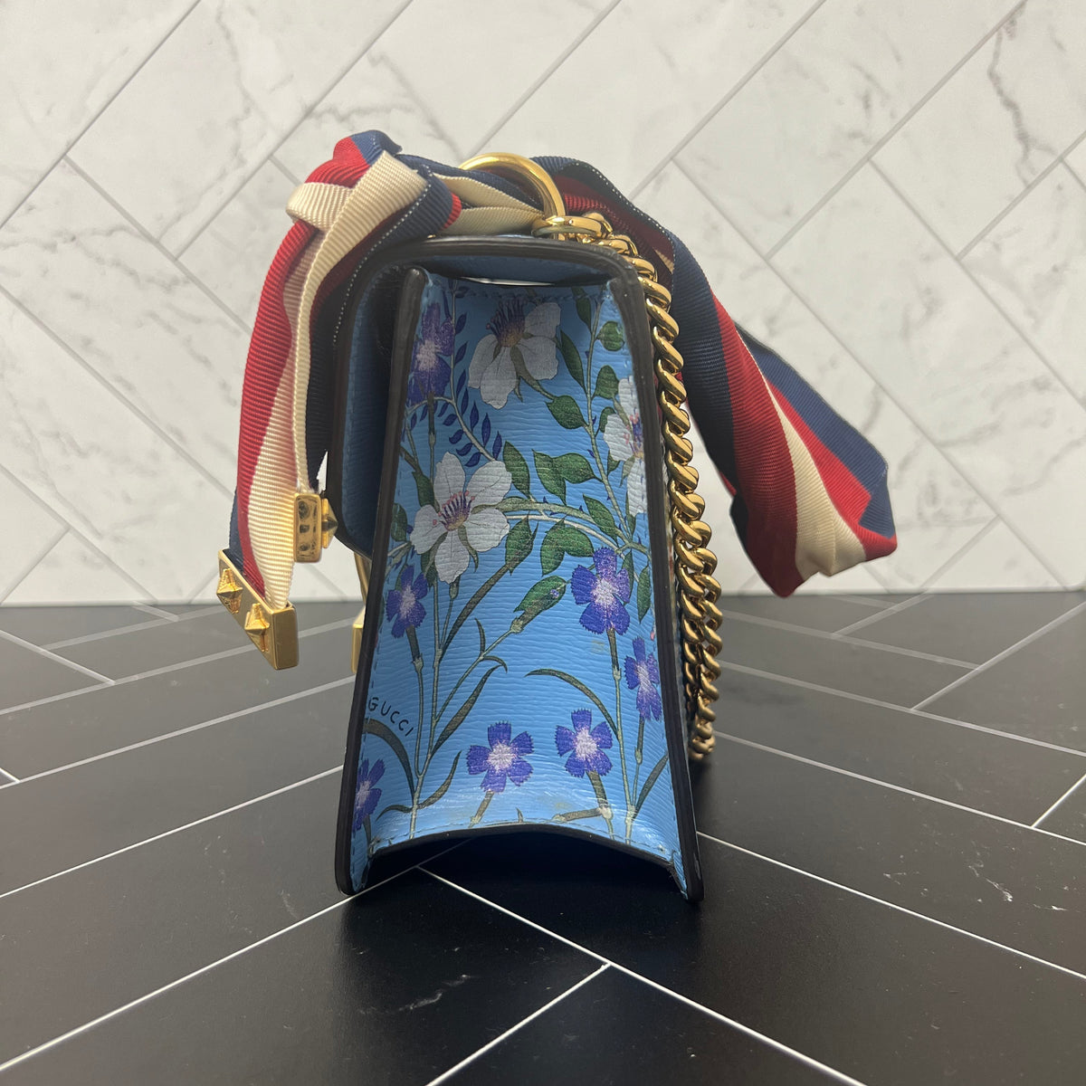 LIKE NEW Gucci Sylvie Chain Leather Mini Shoulder Bag