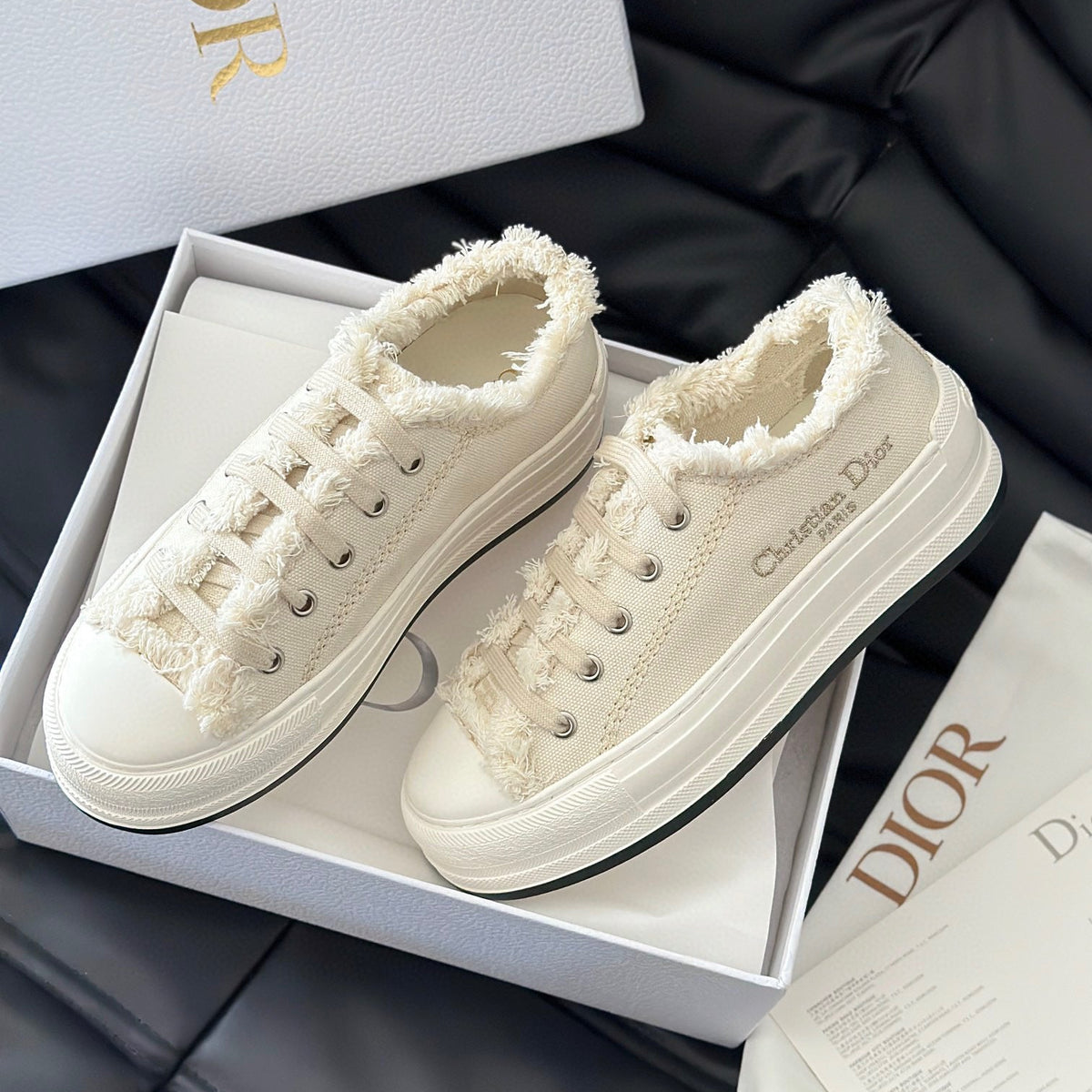 CD WALKIN SNEAKER