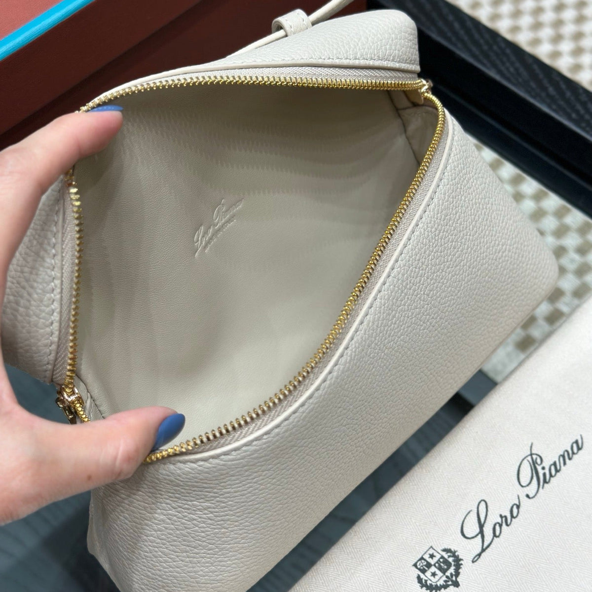 LORO P EXTRA POCKET L19 BAG