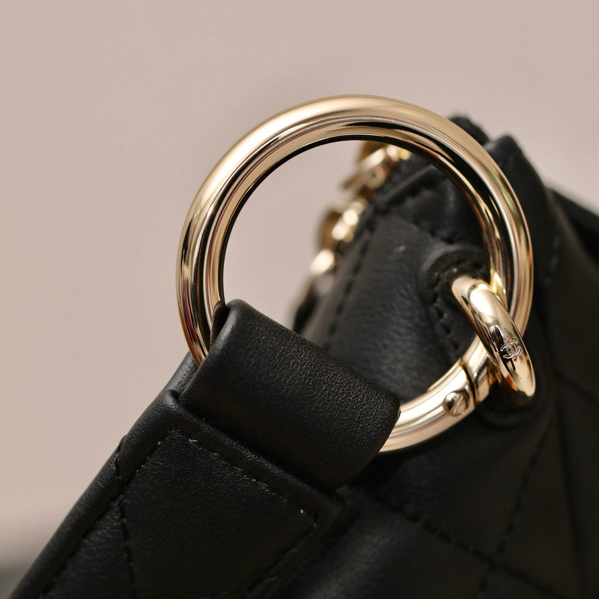 CC 23B MAXI HOBO BAG