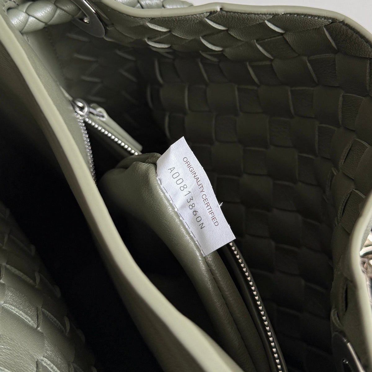 BOTT V ANDIAMO BUCKET BAG