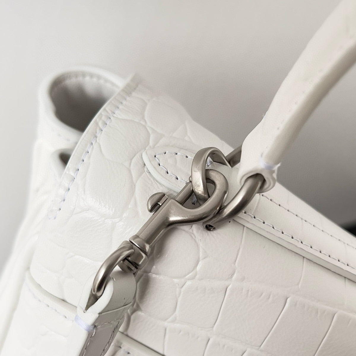 BAL MEDIUM RODEO BAG