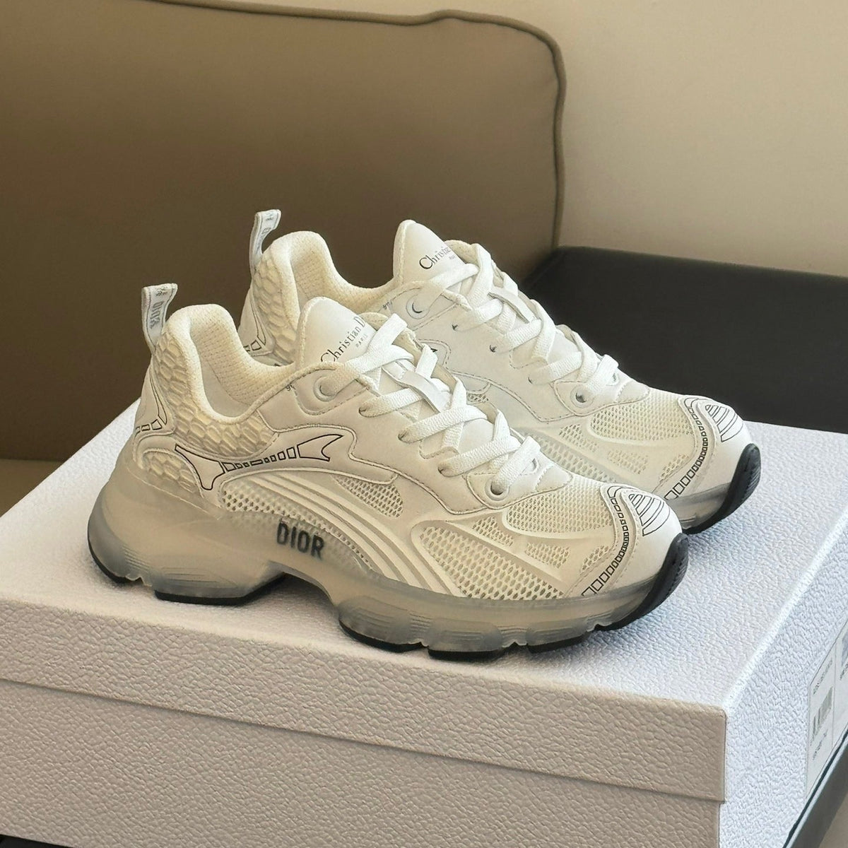 CD VIBE SNEAKERS
